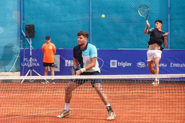 Umag, Croatia, 210725. 35th Plava Laguna Croatia Open Umag. Round of 16 doubles match, Luka Mikrut and Mili Poljicak - George Goldhoff and Gregorie Jacq. Photo: Goran Sebelic CROPIX Copyright: xxGoranxSebelicx mirkut_poljicak09-210725