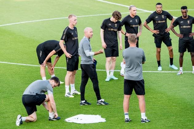250721 Head coach Henrik Rydström during a UEFA Champions League training session with Malmö FF on July 21, 2025 in Riga. Photo: Christian Örnberg BILDBYRAN COP 166 CO0589 fotboll football soccer fotball uefa champions league qualifier champions league träning practice training malmö ff bbeng Copyright: CHRISTIANxÖRNBERG BB250721CO054