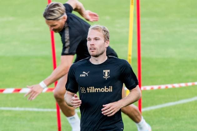 250721 Oscar Lewicki during a UEFA Champions League training session with Malmö FF on July 21, 2025 in Riga. Photo: Christian Örnberg BILDBYRAN COP 166 CO0589 fotboll football soccer fotball uefa champions league qualifier champions league träning practice training malmö ff bbeng Copyright: CHRISTIANxÖRNBERG BB250721CO060