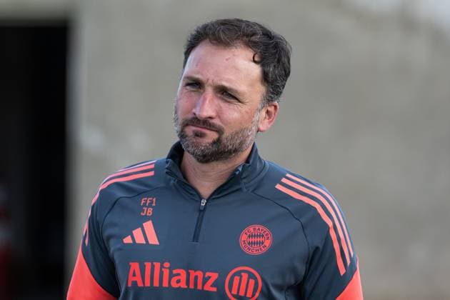 Jose Barcala (Chef-Trainer, FC Bayern Muenchen Frauen) FC Bayern Muenchen Frauen, Fussball, Google Pixel Frauen-Bundesliga, Trainingseinheit, Saison 2025 2026, 21.07.2025. (DFL DFB REGULATIONS PROHIBIT ANY USE OF PHOTOGRAPHS as IMAGE SEQUENCES and or QUASI-VIDEO). FC Bayern Muenchen Frauen, Fussball, Google Pixel Frauen-Bundesliga, Trainingseinheit, Saison 2025 2026, 21.07.2025. Muenchen Copyright: xEibner-Pressefoto HeikexFeinerx EP_HFR