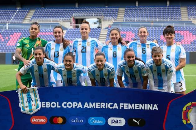Starting 11 of Argentina pose for foto prior to the last Group A match of Copa America Feminina at Complejo Independiente del Valle on July 21, 2025 in Quito, Ecuador (Photo by Camilla Stolen Imago) Buenos Aires Ecuador Copyright: xCamillaxStolenx L1250361A
