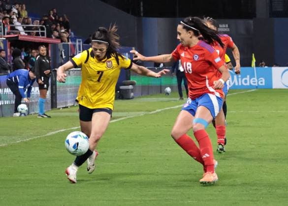 COPA AMERICA FEMENINA ECUADOR VS CHILE 21 de julio del 2025 Encuentro entre Ecuador VS Chile por Copa AmÃ rica Femenina en el estadio Banco Guayaquil. QUITO PICHINCHA ECUADOR Copyright: xHENRYxLAPOx