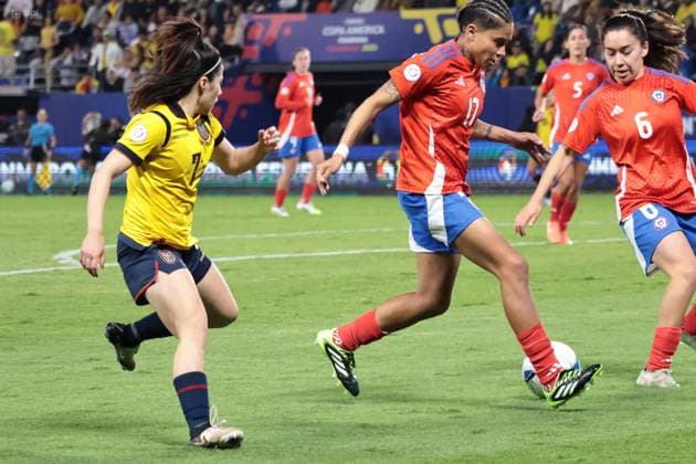 COPA AMERICA FEMENINA ECUADOR VS CHILE 21 de julio del 2025 Encuentro entre Ecuador VS Chile por Copa AmÃ rica Femenina en el estadio Banco Guayaquil. QUITO PICHINCHA ECUADOR Copyright: xHENRYxLAPOx