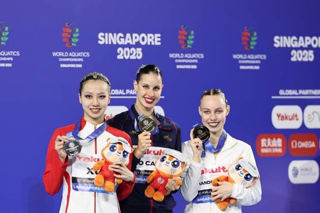 World Aquatics Championships 2025 Singapore World Aquatics Championships 2025 Singapore Womens Solo Free Finals Iris Tio Casas of Spain wins gold in the Women™s Solo Free Finals, followed by Xu Huiyan of China with silver and Vasilina Khandoshka, competing as a neutral athlete, with bronze during the medal ceremony at the Women™s Solo Free Finals. Singapore Singapore Sports Hub Singapore Copyright: xSeshadrixSukumarx