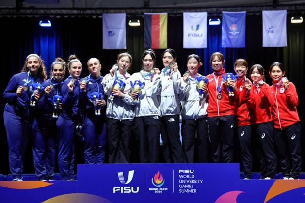 (L-R) Italy team group, Mannschaftsbild, Totale (ITA), South Korea team group (KOR), Japan team group (JPN), JULY 21, 2025 - Fencing : Rhine-Ruhr 2025 FISU World University Games Summer Women s Foil Team Medal Ceremony at Messe Essen Halle1, Essen, Germany. Noxthirdxpartyxsales  aflo_298324214