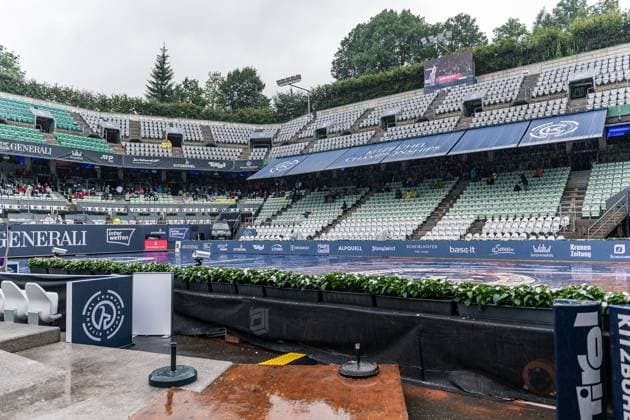 21.07.2025, Sportpark, Kitzbühel, AUT, ATP, Tennis Herren Tour, Generali Open Kitzbühel 2025, 1. Runde, im Bild Regenunterbrechung rain Delay during 1st round of the 2025 Generali Open Kitzbühel of the ATP Tour at the Sportpark in Kitzbühel, Great Britain on 2025 07 21. Expa Kitzbühel