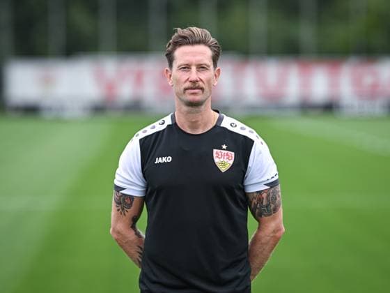 FUSSBALL 1. BUNDESLIGA SAISON 2025 2026 21.07.2025 Fototermin beim VfB Stuttgart auf dem Trainingsgelaende: Athletiktrainer Dr. Andre Filipovic