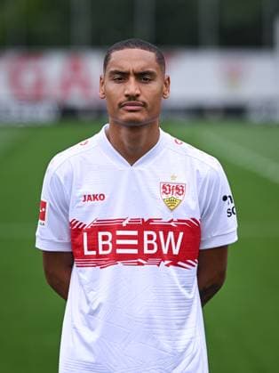 FUSSBALL 1. BUNDESLIGA SAISON 2025 2026 21.07.2025 Fototermin beim VfB Stuttgart auf dem Trainingsgelaende: Enzo Millot
