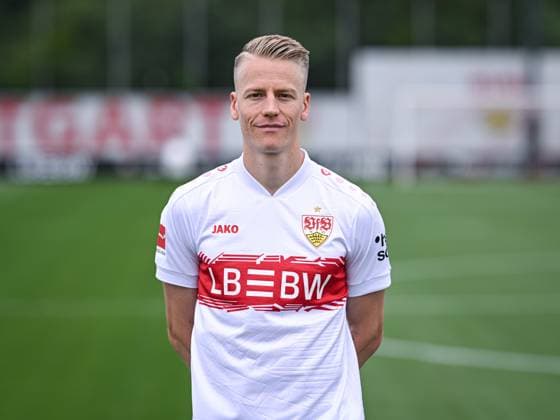 FUSSBALL 1. BUNDESLIGA SAISON 2025 2026 21.07.2025 Fototermin beim VfB Stuttgart auf dem Trainingsgelaende: Chris Fuehrich