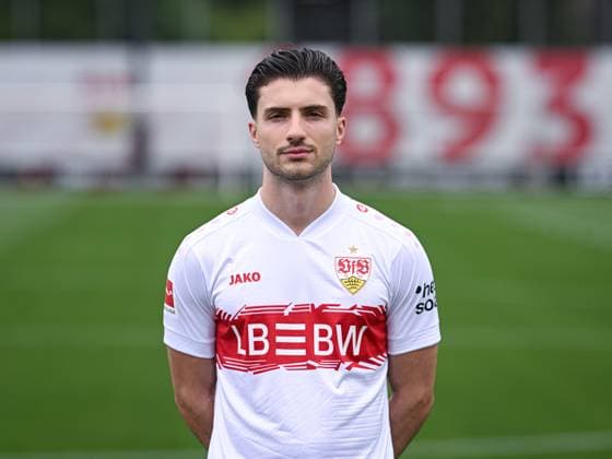 FUSSBALL 1. BUNDESLIGA SAISON 2025 2026 21.07.2025 Fototermin beim VfB Stuttgart auf dem Trainingsgelaende: Leonidas Stergiou