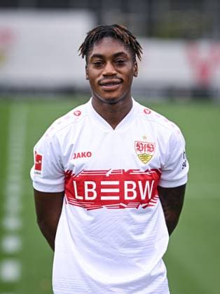 FUSSBALL 1. BUNDESLIGA SAISON 2025 2026 21.07.2025 Fototermin beim VfB Stuttgart auf dem Trainingsgelaende: Justin Diehl