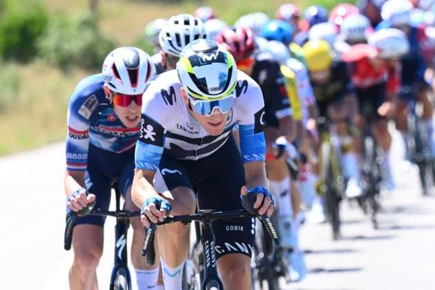 Tour de France 2025 Stage 16 MONT-VENTOUX, FRANCE - JULY 22 : rider of Movistar Team during stage 16 of the 112th edition of Tour de France an UCI World Tour 2.UWT cycling road race stage for Men Elite of 172 km with start in Montpellier and finish in Mont-Ventoux on July 22, 2025 in Mont-Ventoux, France, 22 07 2025 ( Motordriver Kenny Verfaillie - Mont-Ventoux France  Copyright: xVincentxKalutx