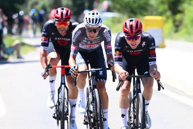 Tour de France 2025 Stage 16 MONT-VENTOUX, FRANCE - JULY 22 : Hirschi Marc (SUI) of Tudor Pro Cycling Team, Haller Marco (AUT) of Tudor Pro Cycling Team, Meurisse Xandro (BEL) of Alpecin - Deceuninck during stage 16 of the 112th edition of Tour de France an UCI World Tour 2.UWT cycling road race stage for Men Elite of 172 km with start in Montpellier and finish in Mont-Ventoux on July 22, 2025 in Mont-Ventoux, France, 22 07 2025 ( Motordriver Kenny Verfaillie - Mont-Ventoux France  Copyright: xVincentxKalutx
