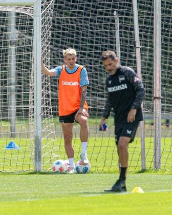 Fussball, Herren, Saison 2025 26, 2. Bundesliga, Hertha BSC, Training, v.l. Dawid Kownacki (Hertha BSC), Trainer Stefan Leitl (Hertha BSC), 22.07. 2025,