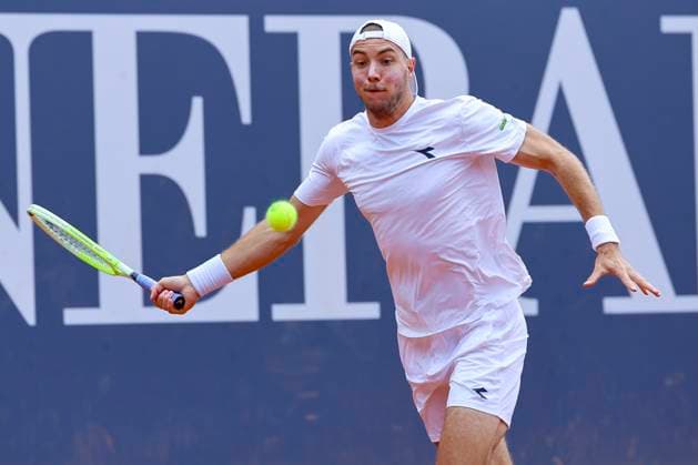 Jan-Lennard Struff (Germany) kontrolliert den Ball, ATP, Tennis Herren 250 Tournament, Generali Open Kitzbuhel, Tennisstadion am Kapserfeld am 22. July 2025 in Kitzbuehel, Österreich. (Foto von Marco Steinbrenner DeFodi Images) Jan-Lennard Struff (Germany) controls the ball, ATP 250 Tournament, Generali Open Kitzbuhel, Tennis stadium at Kapserfeld, July 22, 2025 in Kitzbuehel, Austria. (Photo by Marco Steinbrenner DeFodi Images)