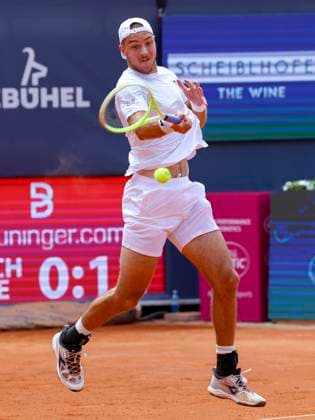 Jan-Lennard Struff (Germany) kontrolliert den Ball, ATP, Tennis Herren 250 Tournament, Generali Open Kitzbuhel, Tennisstadion am Kapserfeld am 22. July 2025 in Kitzbuehel, Österreich. (Foto von Marco Steinbrenner DeFodi Images) Jan-Lennard Struff (Germany) controls the ball, ATP 250 Tournament, Generali Open Kitzbuhel, Tennis stadium at Kapserfeld, July 22, 2025 in Kitzbuehel, Austria. (Photo by Marco Steinbrenner DeFodi Images)