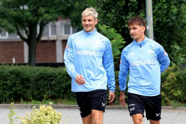 DEU, DFL, 2. FBL Hertha BSC, Training, 22.07.2025, Sportforum, Berlin, DEU, DFL, 2. FBL Hertha BSC, Training, im Bild Dawid Kownacki (Hertha BSC Berlin 9), Michal Karbownik (Hertha BSC Berlin 33) DFL - regulations prohibit any use of Photographs as image sequences and or quasi-video