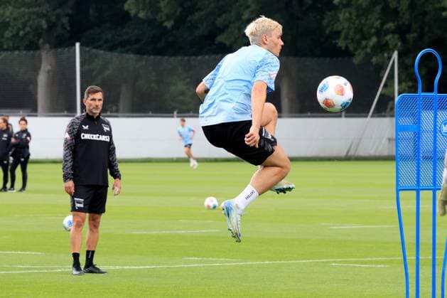 DEU, DFL, 2. FBL Hertha BSC, Training, 22.07.2025, Sportforum, Berlin, DEU, DFL, 2. FBL Hertha BSC, Training, im Bild Dawid Kownacki (Hertha BSC Berlin 9) DFL - regulations prohibit any use of Photographs as image sequences and or quasi-video