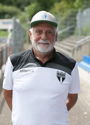 Betreuer Mustafa Günbele (SGV Freiberg) . SGV Freiberg Porträttermin 2025 2026 . Freiberg, GER, 20.07.2025 ,Fussball Reginalliga Südwest 2025 2026 .