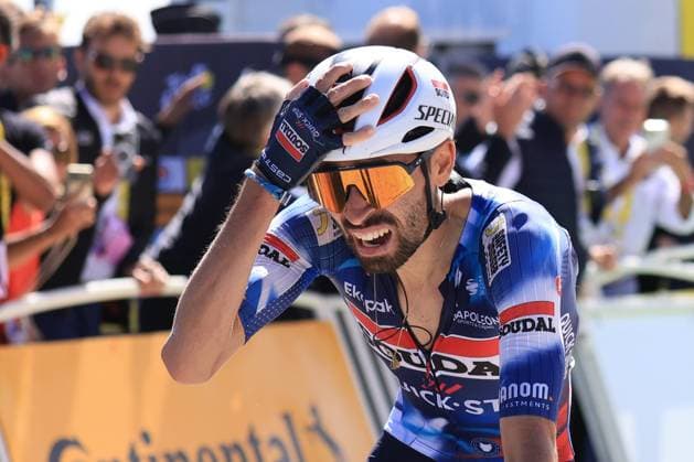 Tour de France - UCI Cycling Race 2025 Pierre Teyssot MAXPPP ; Tour de France - UCI Cycling Race 2025 in Mont Ventoux, France on July 22, 2025. Valentin Paret-Peintre (FRA) SOQ wins the stage Montpellier - Mont Ventoux after 171.5 km. Valentin Paret-Peintre (FRA) SOQ reacts. Pierre Teyssot Maxppp Mont Ventoux Vaucluse France  Copyright: xMAXPPPxPierrexTeyssotx TEP62358 TEP62358