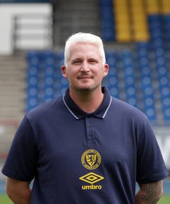 Florian Horn ( Physiotherapeut) ; Eintracht Braunschweig; 2.BL, Portraettermin 2025 2026