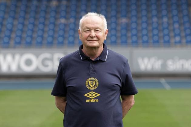 Berthold Schliwa (Betreuer) ; Eintracht Braunschweig; 2.BL, Portraettermin 2025 2026