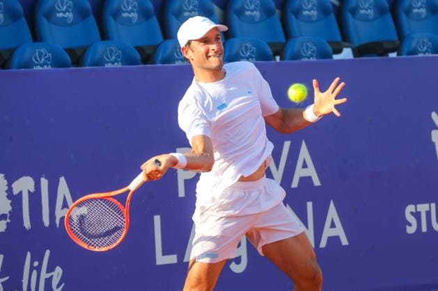 Umag, Croatia, 220725. 35th Plava Laguna Croatia Open Umag. Tennis match between Francesco Passaro and Camilo Ugo Carabelli. In the photo: Francesco Passaro. Photo: Goran Sebelic CROPIX Copyright: xxGoranxSebelicx passaro_carabelli19-220725