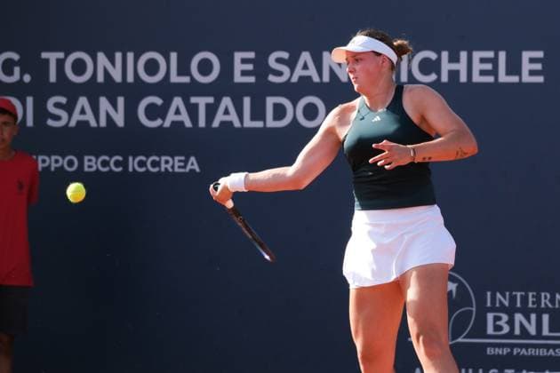 Julie Niemeyer in action against Darja Semenistaja during the 36th Palermo Ladies Open at Country Time Club during 36Â° Palermo Ladies Open, International Tennis match in Palermo, Italy, July 22 2025  Copyright: xFedericoxSerra IPAxSportx xipa-agency.netx xx IPA_60753297 IPA_Agency_IPA60753297