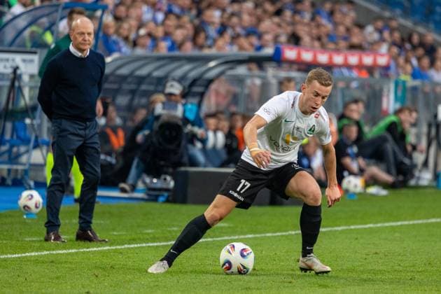 Lech Poznan - Breioablik Breidablik Kopavogur 22.07.2025 football, Poznan, UEFA Champions League second qualifying round game Lech Poznan - Breioablik Breidablik Kopavogur image shows: Valgeir Valgeirsson (R) photo Katarzyna Plewczynska Fotostyk Copyright: xKatarzynaxPlewczynskax 20250722FCTKP096
