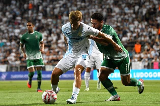 Rijeka, Croatia, July 22th 2025: Toni Fruk of Rijeka (L) in action against Caio Vidal of Ludogorets (R) during the UEFA Champions League, Second qualifying round, 1st leg, match between Rijeka (Croatia) and Ludogorets (Bulgaria) at Stadium Rujevica, Rijeka, Croatia. (Natasa Kupljenik SPP) Copyright: xNatasaxKupljenikx xSPPx SPP_1027392