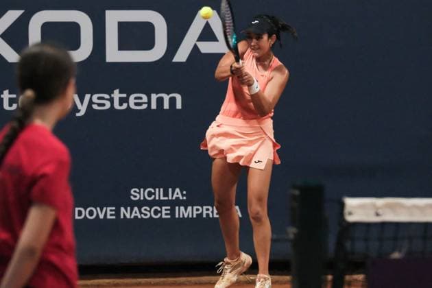 TENNIS - Internazionali di Tennis - 36° Palermo Ladies Open Romero Gormaza in action against Silvia Ambrosio during the 36th Palermo Ladies Open at Country Time Club during 36Â° Palermo Ladies Open, International Tennis match in Palermo, Italy, July 22 2025 Palermo Italy  Copyright: xIPAxSport ABACAx