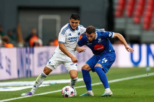 FC Copenhagen v FC Drita, UEFA Champions League qualification football, Copenhagen, Denmark Copenhagen, Denmark. 22nd, July 2025. Mohamed Elyounoussi (10) of FC Copenhagen and Albert Dabiqaj (14) of FC Drita seen during the UEFA Champions League qualification match between FC Copenhagen and FC Drita at Parken in Copenhagen. Denmark, Copenhagen  Copyright: xGonzalesxPhoto RunexMathiesenx