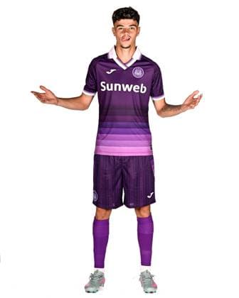 RSC Anderlecht Media Activities 22 07 2025 NEERPEDE, BELGIUM - JULY 22 : Degreef Tristan midfielder of RSC Anderlecht pictured during a photoshoot during the RSC Anderlecht mediaday ahead of the Jupiler Pro League 2025-2026 season on July 22, 2025 in Neerpede, Belgium, 22 07 2025  Copyright: xTomasxSiskx