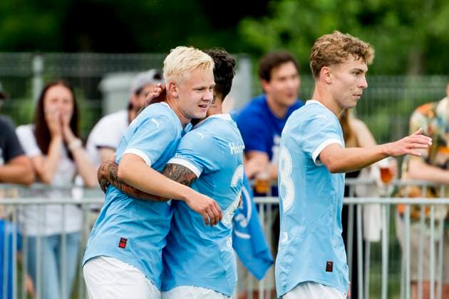 250722 Hugo Bolin, Otto Rosengren and Sead Haksabanovic of Malmö FF celebrates during the UEFA Champions League qualifier football match between FK RFS and Malmö FF on July 22, 2025 in Riga. Photo: Christian Örnberg BILDBYRAN COP 166 CO0590 fotboll football soccer fotball uefa champions league qualifiers champions league fk rfs malmö ff bbeng jubel Copyright: CHRISTIANxÖRNBERG BB250722CO122