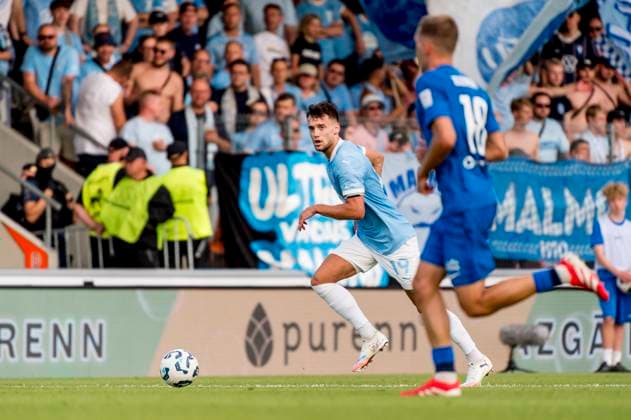 250722 Colin Rösler of Malmö FF during the UEFA Champions League qualifier football match between FK RFS and Malmö FF on July 22, 2025 in Riga. Photo: Christian Örnberg BILDBYRAN COP 166 CO0590 fotboll football soccer fotball uefa champions league qualifiers champions league fk rfs malmö ff bbeng Copyright: CHRISTIANxÖRNBERG BB250722CO130