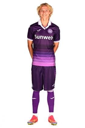 RSC Anderlecht Media Activities 22 07 2025 NEERPEDE, BELGIUM - JULY 22 : Vroninks Basile defender of RSC Anderlecht pictured during a photoshoot during the RSC Anderlecht mediaday ahead of the Jupiler Pro League 2025-2026 season on July 22, 2025 in Neerpede, Belgium, 22 07 2025  Copyright: xTomasxSiskx