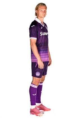 RSC Anderlecht Media Activities 22 07 2025 NEERPEDE, BELGIUM - JULY 22 : Dolberg Kasper forward of RSC Anderlecht pictured during a photoshoot during the RSC Anderlecht mediaday ahead of the Jupiler Pro League 2025-2026 season on July 22, 2025 in Neerpede, Belgium, 22 07 2025  Copyright: xTomasxSiskx