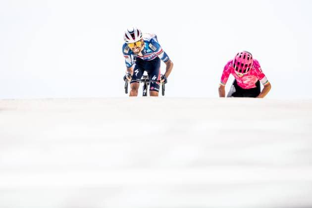French Valentin Paret-Peintre of Soudal Quick-Step and Irish Ben Healy of EF Education-EasyPost sprint to the finish of pictured at the start of stage 16 of the 2025 Tour de France cycling race, from Montpellier to Mont Ventoux (172 km), on Tuesday 22 July 2025 in France. The 112th edition of the Tour de France starts on Saturday 5 July in Lille, France, and will finish in Paris, France on the 27th of July. JASPERxJACOBS  x129807591x