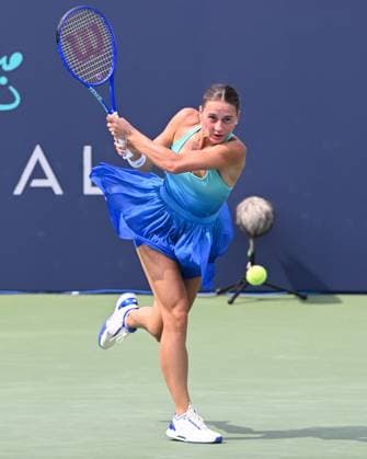 July 22, 2025, Washington, D.C, U.S: MARTA KOSHYUK hits a backhand during her match against Emma Raducanu at the Rock Creek Tennis Center. Washington U.S - ZUMAg196 20250722_zap_g196_008 Copyright: xKylexGustafsonx