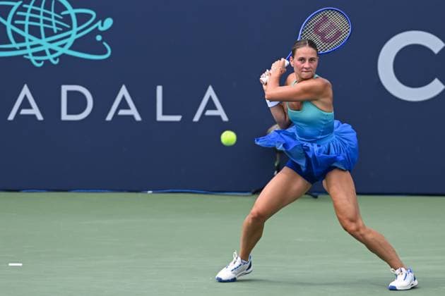 July 22, 2025, Washington, D.C, U.S: MARTA KOSHYUK hits a backhand during her match against Emma Raducanu at the Rock Creek Tennis Center. Washington U.S - ZUMAg196 20250722_zap_g196_009 Copyright: xKylexGustafsonx