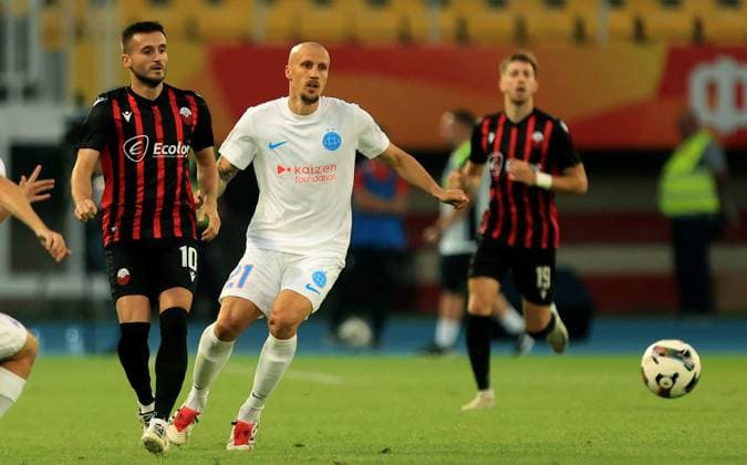 22.07.2025 Skopje KF Shkendija Tetovo-FCSB champion s league qualifiers second leg men s football Endrit Krasniqi (L) Shkendija ,Vlad Chiriches(C) FCSB :
