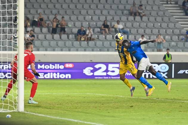 Champions League Leg 1: Pafos FC v MACCABI TEL AVIV Elad Madmon 19 of Maccabi Tel Aviv heads the ball towards the goal during the Uefa Champions League Leg 1 game Pafos FC v Maccabi Tel Aviv at Alphamega Stadium on 22 of July 2025 Limassol Limassol CYPRUS Copyright: xXENOPHONxKARAKALOSx