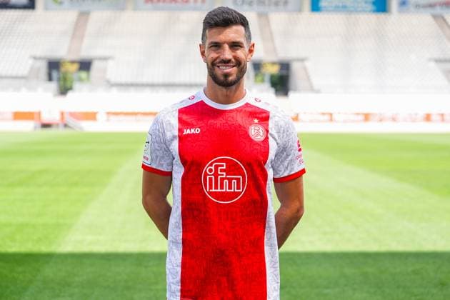 Klaus Gjasula; Rot-Weiss Essen; 3.Liga, Porträttermin 2025 2026, 22.07.2025 Nordrhein-Westfahlen Deutschland