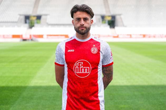 Jose-Enrique Rios Alonso; Rot-Weiss Essen; 3.Liga, Porträttermin 2025 2026, 22.07.2025 Nordrhein-Westfahlen Deutschland