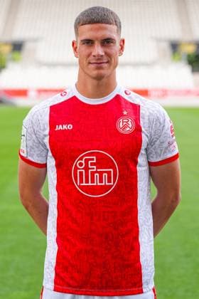 Luca Bazzoli; Rot-Weiss Essen; 3.Liga, Porträttermin 2025 2026, 22.07.2025 Nordrhein-Westfahlen Deutschland