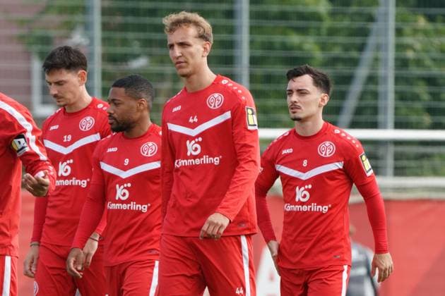 ANTHONY CACI, ARNAUD NORDIN, NELSON WEIPER, PAUL NEBEL TRAINING 1. FSV MAINZ 05 MAINZ *** ANTHONY CACI, ARNAUD NORDIN, NELSON WEIPER, PAUL NEBEL TRAINING 1 FSV MAINZ 05 MAINZ 