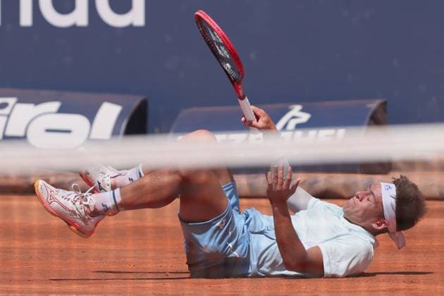 Sebastian Baez (ARG) rutscht aus und stuerzt zu Boden, Herren Einzel, Gentlemen s Singles Tennis - Generali Open Kitzbuehel 2025 - ATP, Tennis Herren 250 - Kitzbuehler Tennis Club - Kitzbuehel - Tirol - Oesterreich - 23 July 2025. Sebastian Baez (ARG), Herren Einzel, Gentlemen s Singles Tennis - Generali Open Kitzbuehel 2025 - ATP 250 - Kitzbuehler Tennis Club - Kitzbuehel - Tirol - Oesterreich - 23 July 2025. Copyright: xJuergenxHasenkopfx