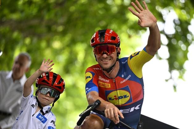 Belgian Edward Theuns of Lidl-Trek and his son Scott pictured before stage 17 of the 2025 Tour de France cycling race, from Bollene to Valence (161km), on Wednesday 23 July 2025 in France. The 112th edition of the Tour de France starts on Saturday 5 July in Lille, France, and will finish in Paris, France on the 27th of July. JASPERxJACOBS  x129850189x