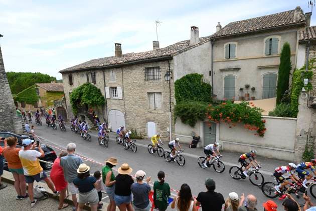 Tour de France 2025 Stage 17 VALENCE, FRANCE - JULY 23 : Pogacar Tadej (SLO) of UAE Team Emirates during stage 17 of the 112th edition of Tour de France an UCI World Tour 2.UWT cycling road race stage for Men Elite of 161 km with start in Bollene and finish in Valence on July 23, 2025 in Valence, France, 23 07 2025 ( Motordriver Kenny Verfaillie - Valence France  Copyright: xVincentxKalutx