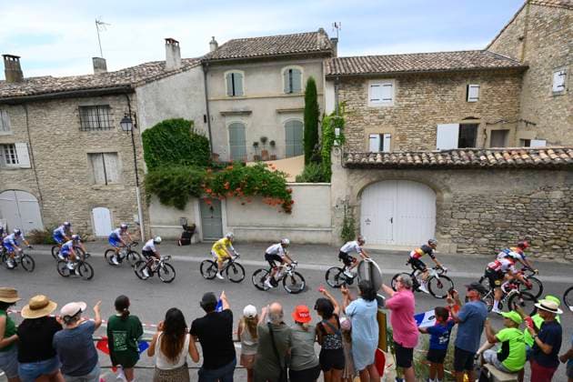 Tour de France 2025 Stage 17 VALENCE, FRANCE - JULY 23 : Pogacar Tadej (SLO) of UAE Team Emirates during stage 17 of the 112th edition of Tour de France an UCI World Tour 2.UWT cycling road race stage for Men Elite of 161 km with start in Bollene and finish in Valence on July 23, 2025 in Valence, France, 23 07 2025 ( Motordriver Kenny Verfaillie - Valence France  Copyright: xVincentxKalutx
